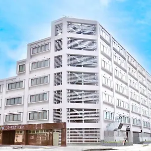 Universal Karasuma 酒店
